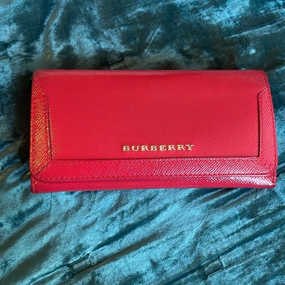 {Burberry} BURBERRY LONDON PATENT LEATHER LONG WALLET in Red - Picture 3 of 14